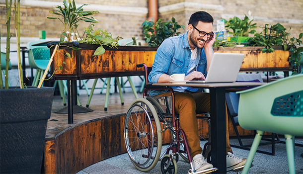 Handicapped_Man_On_Computer